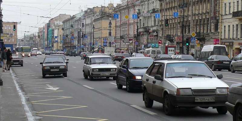 
                                    Минпромторг отказался запрещать старые автомобили
                            