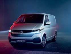Volkswagen обновил фургон Transporter