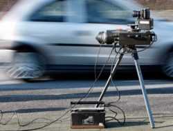 Мобильные дорожные камеры покажут в навигаторах