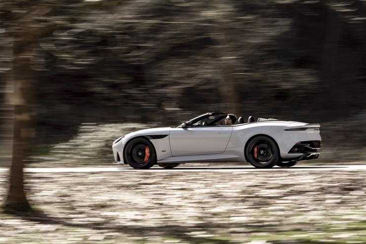 Aston Martin представил самый быстрый кабриолет в истории марки