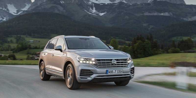 
                                    Volkswagen Toureg получил новую версию в России
                            