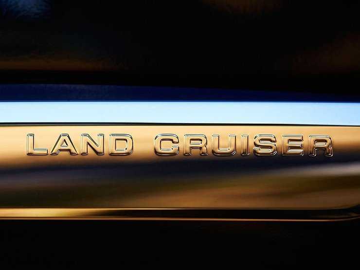 Свежие подробности о новом Toyota Land Cruiser 300