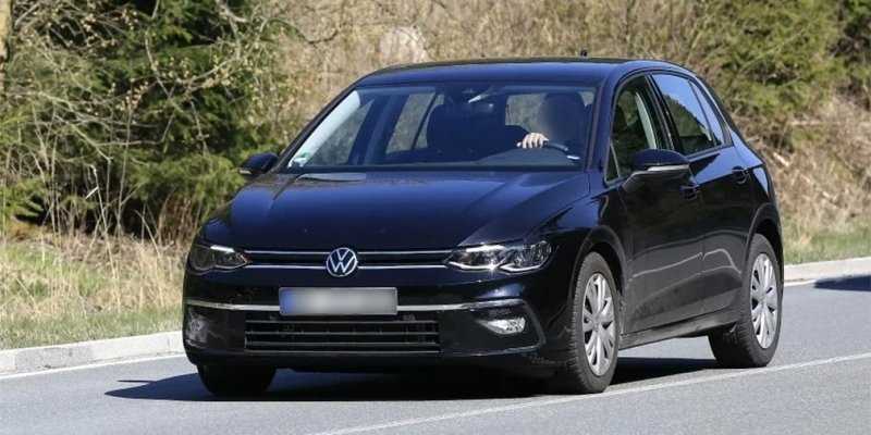 
                                    Названа дата начала продаж нового Volkswagen Golf
                            