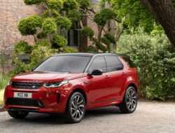 Land Rover представил обновленный Discovery Sport