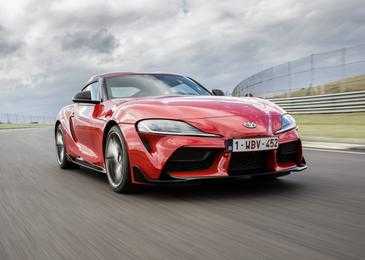 Названы сроки начала продаж в России новой Toyota Supra