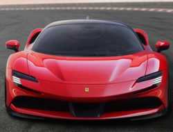 Ferrari представил новый 1000-сильный суперкар