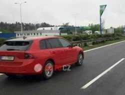 Новую Skoda Octavia заметили без камуфляжа