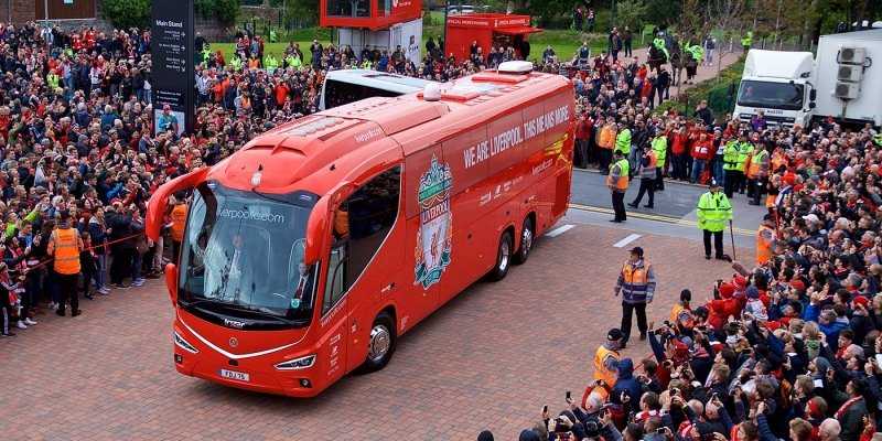 
                                    Автобус «Ливерпуля» застрял под стадионом в Мадриде
                            