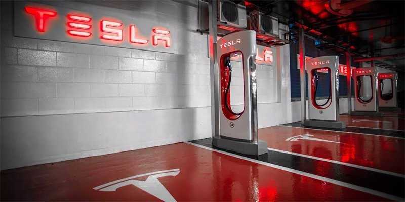 
                                    Илон Маск пообещал открыть электрозаправки Tesla в Казахстане
                            