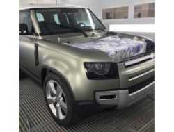 Новый Land Rover Defender сфотографировали без камуфляжа