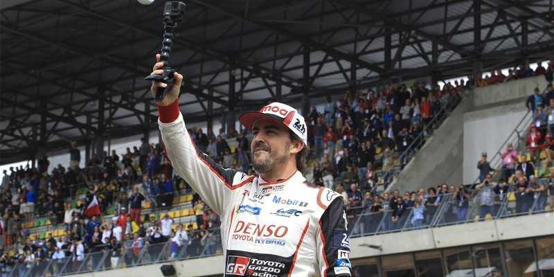 
                                    Фернандо Алонсо стал победителем гонки «24 часа Ле-Мана»
                            