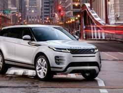 Range Rover начал российские продажи нового Evoque