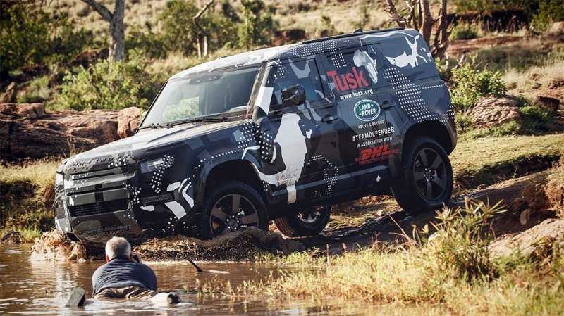 
                                    Видео: новый Land Rover Defender испытали в львином заповеднике
                            