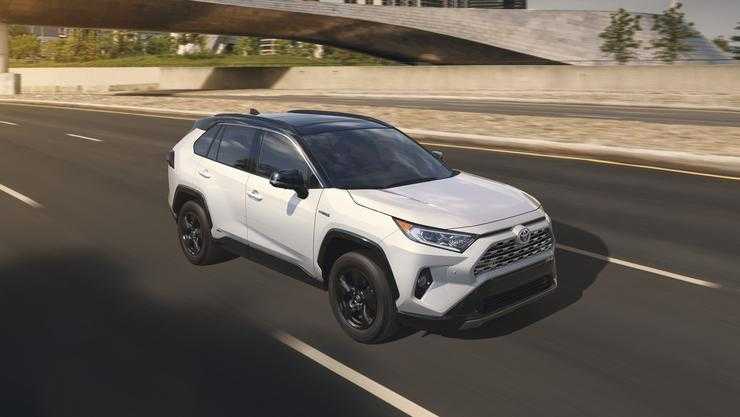 Новая Toyota RAV4 и еще 4 автобестселлера, которые покорят Россию в 2019 году