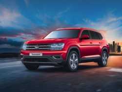 Volkswagen привез в Россию кроссовер Teramont с новым мотором