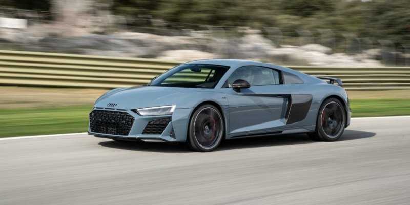 
                                    В Audi рассказали о суперкаре R8 следующего поколения
                            