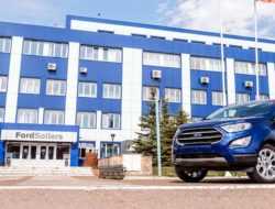 Ford остановил работу двух заводов в России