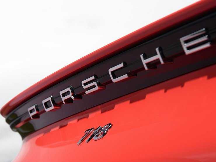 Porsche продает в России автомобили с дефектом