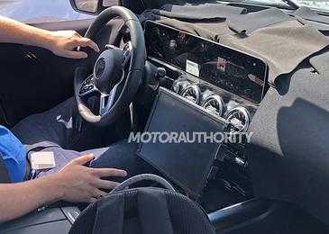 Новый Mercedes-Benz GLA замечен на тестах
