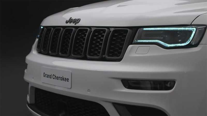 
                                    Jeep привез в России спортивную версию нового Grand Cherokee
                            