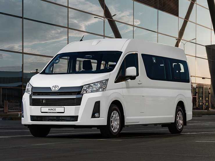 В России стартовали продажи нового Toyota Hiace