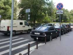 В Москве водители стали реже нарушать правила парковки