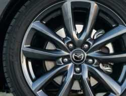 Японцы отзывают Mazda3 из-за отваливающихся колес