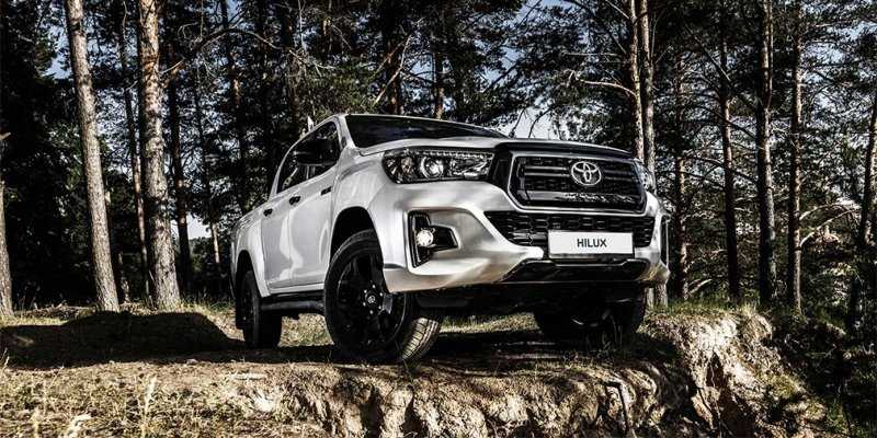
                                    У Toyota Hilux для России появилась новая флагманская версия
                            