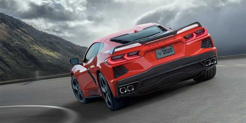 
                                    Chevrolet представил среднемоторный Corvette
                            
