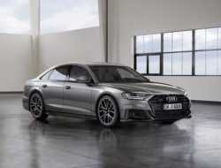 Немцы предлагают в России обновленную Audi A8
