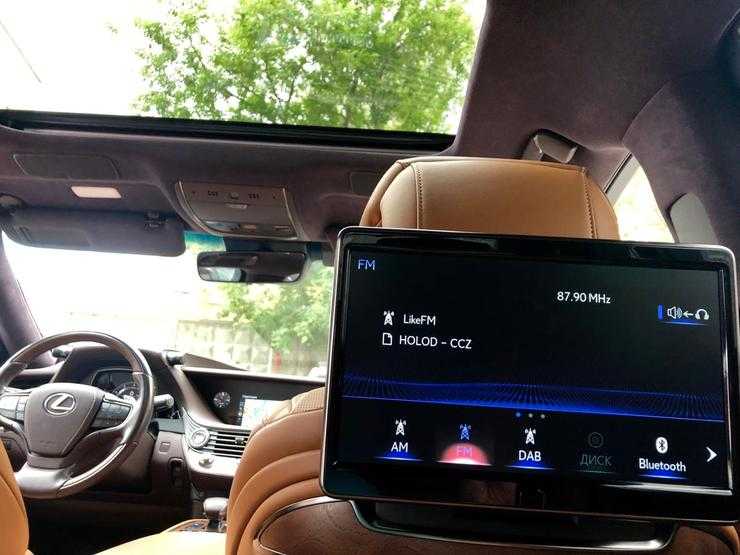 Тест-драйв Lexus LS500 AWD: диванное настроение