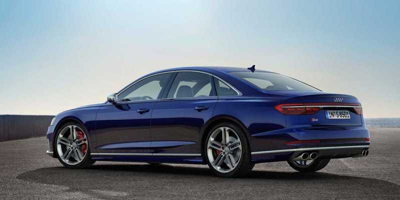 
                                    Audi представила спортивный седан S8 нового поколения
                            