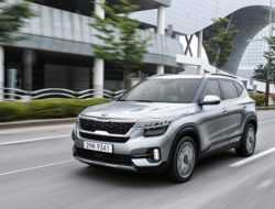 Названа дата появления в России дешевого кроссовера KIA Seltos