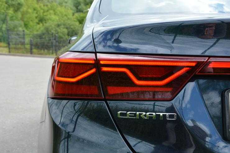 Тест-драйв KIA Cerato: семейная ценность