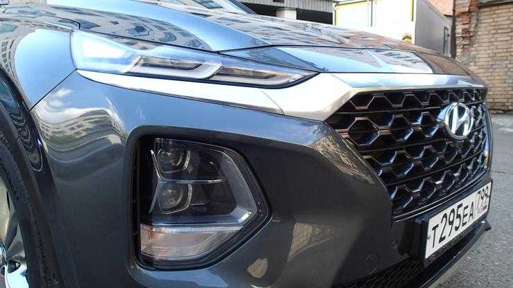 В каждом дому по кому: сравнительный тест Hyundai Santa Fe и Mazda CX-9