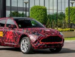 Названа дата начала производства первого кроссовера Aston Martin