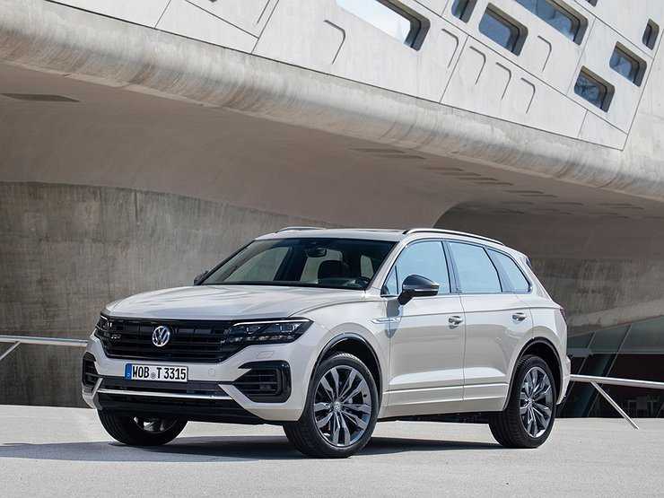 В России стартуют продажи особого Volkswagen Touareg