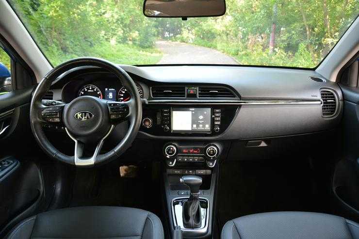 Завышенная проходимость: тест-драйв обновленного KIA Rio X-Line