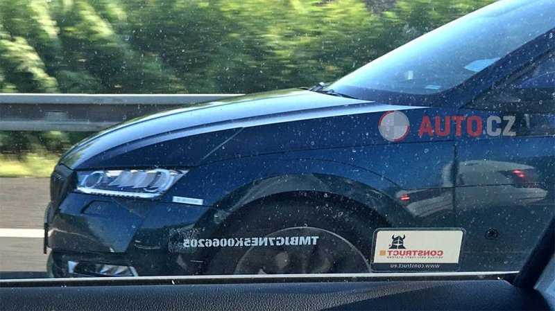 
                                    Новую Skoda Octavia заметили без камуфляжа
                            