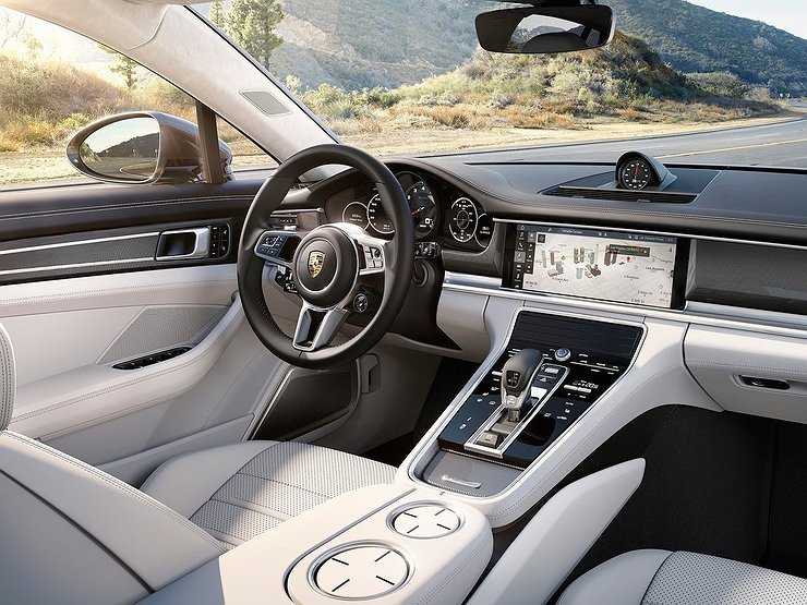 В России отзывают более 2000 пожароопасных Porsche Panamera