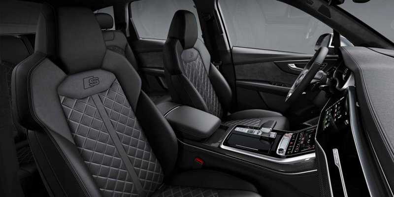 
                                    Audi представила обновленный кроссовер SQ7
                            