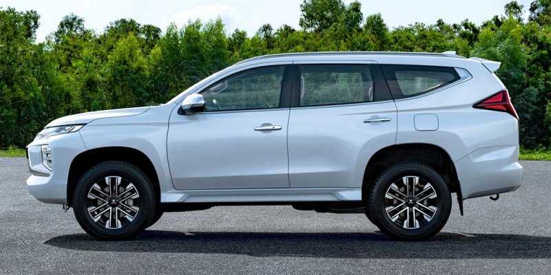 
                                    Новый дизайн и цифровая приборка: Mitsubishi обновила Pajero Sport
                            