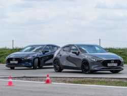 Первый тест-драйв новой Mazda3: премиальный фонд