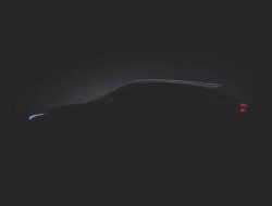 Японцы дразнят тизером нового Nissan Juke