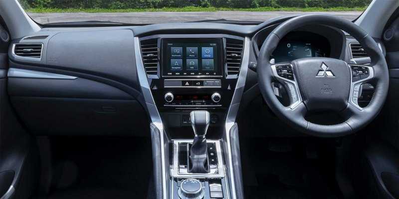 
                                    Новый дизайн и цифровая приборка: Mitsubishi обновила Pajero Sport
                            