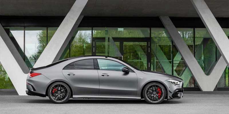 
                                    Mercedes представил хот-хэтч с самой мощной в мире «турбочетверкой»
                            