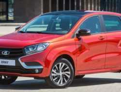 Министр экономики России из Москвы в Тольятти на Lada XRay
