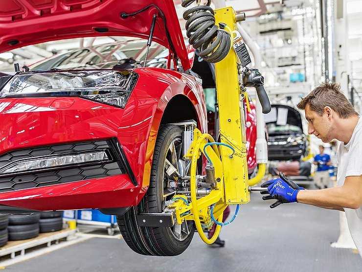 Cтартовало производство обновленной Skoda Superb