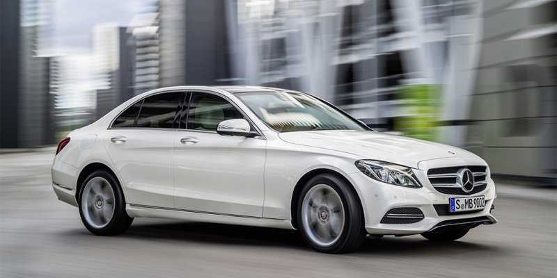 
                                    Mercedes отзовет автомобили в России из-за трещин в рулевом механизме
                            