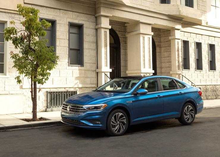 Немцы везут новый Volkswagen Jetta в Россию